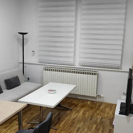 Mejtas - Center Of Apartment *